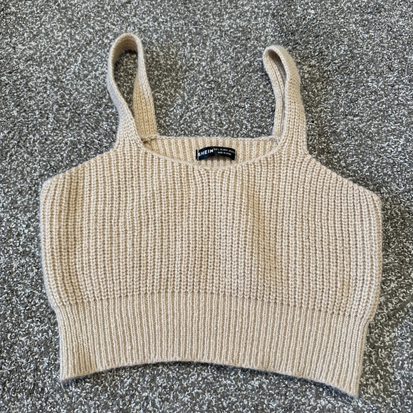 Sweater tank top - Picture 1 of 3